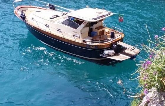 Motorboat Nautica Esposito Futura 38 Cabin 630hp
