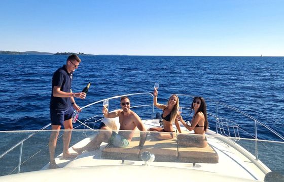 Motor yacht JEAUNNEAU PRESTIGE FLY 46 1000hp