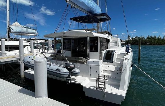 Catamaran Catana Bali 4.8 - 5 cab. 14.82m