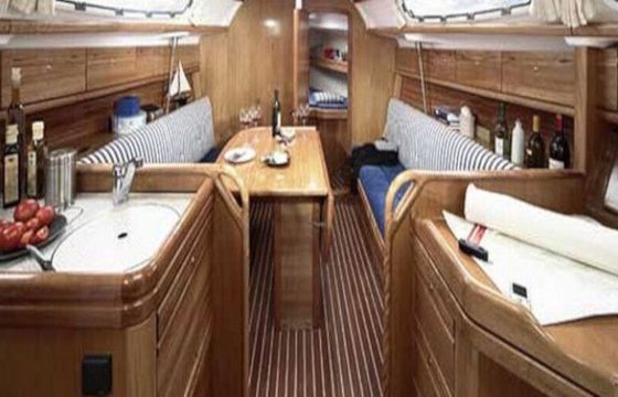 Sailboat Jeanneau Sun Odyssey 32i 9.6m