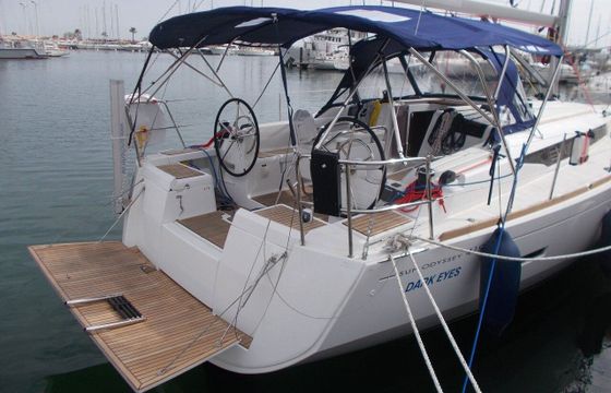 Sailboat Jeanneau Sun Odyssey 419 12m