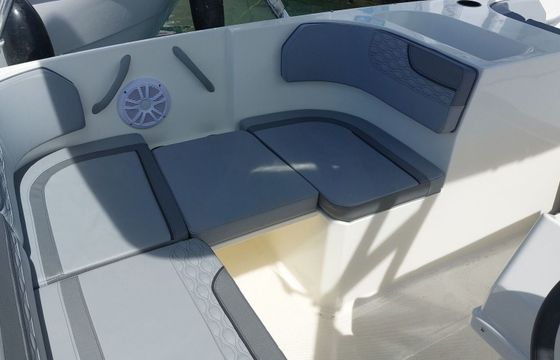 Motorboat Bayliner M17 115hp