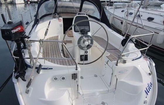 Sailboat BAVARIA 30 CRUISER 9.45m