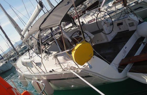 Sailboat BAVARIA 41 12m
