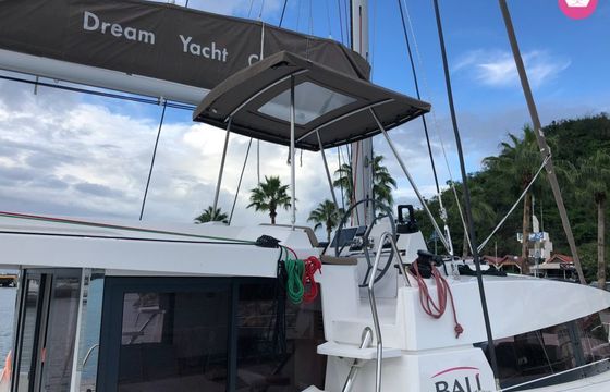 Catamaran Bali Bali 4.1 with watermaker 12.12m