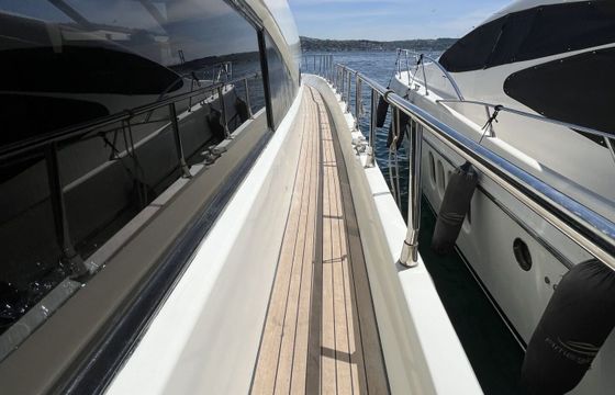 Motor yacht Fairline 2006 1600hp