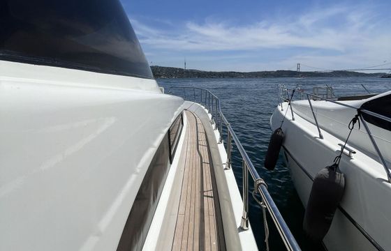 Motor yacht Fairline 2006 1600hp
