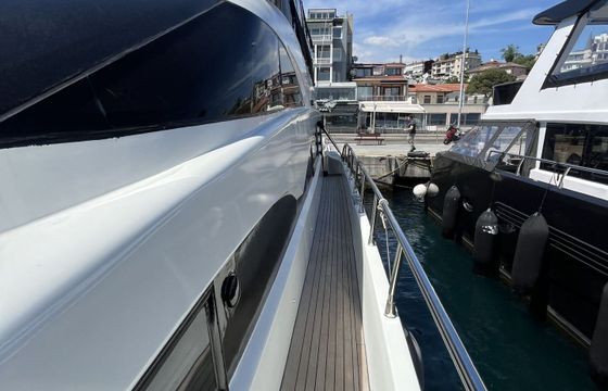 Motor yacht Fairline 2006 1600hp