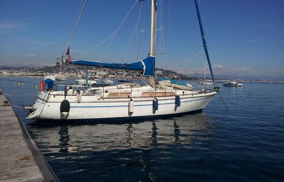 Sailboat GUY COUACH V12 12m