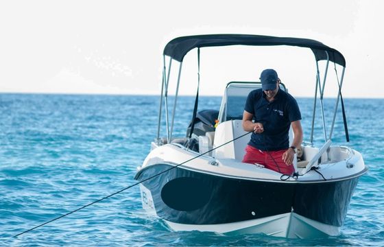 Motorboat Compass 165CC 30hp