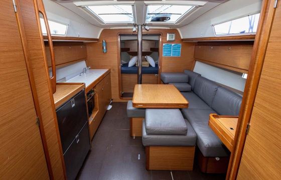 Sailboat Dufour Yachts Dufour 382 GL 11m