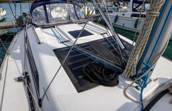 Sailboat Dufour Yachts Dufour 382 GL 11m
