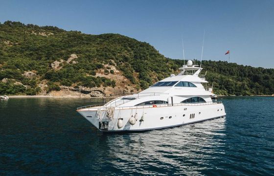 Motor yacht custom-made 2010 800hp