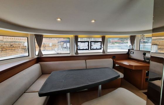Catamaran Lagoon 42 12m