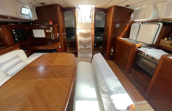 Sailboat Beneteau Oceanis Clipper 461 14m