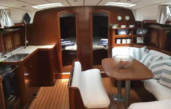 Sailboat Beneteau Oceanis Clipper 461 14m