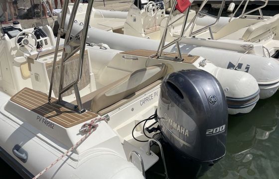 RIB Capelli Tempest 700