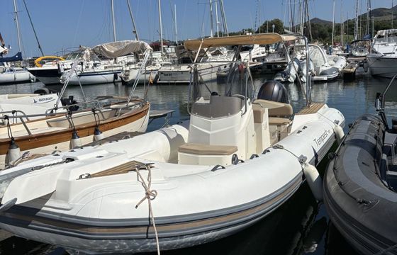 RIB Capelli Tempest 700