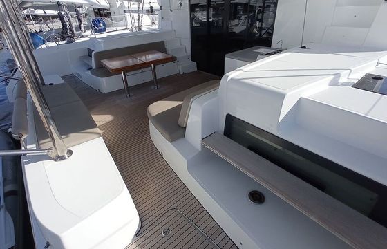 Catamaran Lagoon-Bénéteau Lagoon 50 - 6 + 2 cab. 14.75m