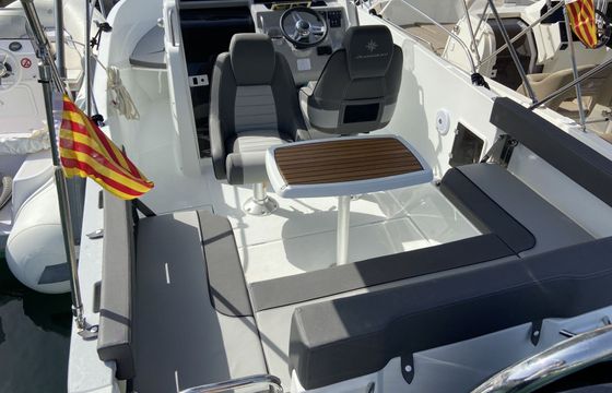 Motorboat Jeanneau Cap Camarat 7.5 Cc 225hp
