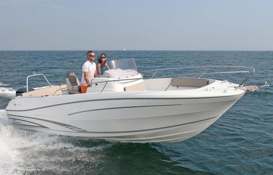 Motorboat Jeanneau Cap Camarat 7.5 Cc 225hp