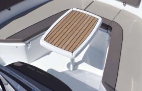 Motorboat Jeanneau Cap Camarat 7.5 Cc 225hp