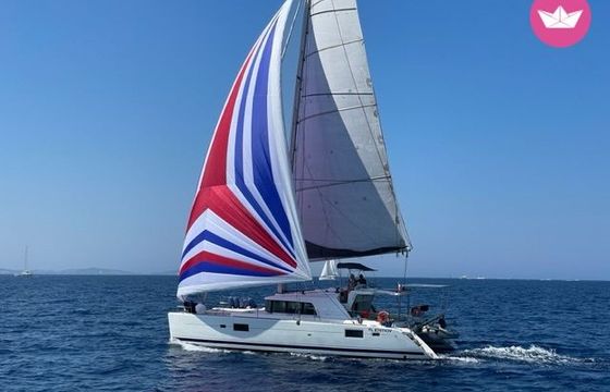 Catamaran Lagoon 440 13.71m
