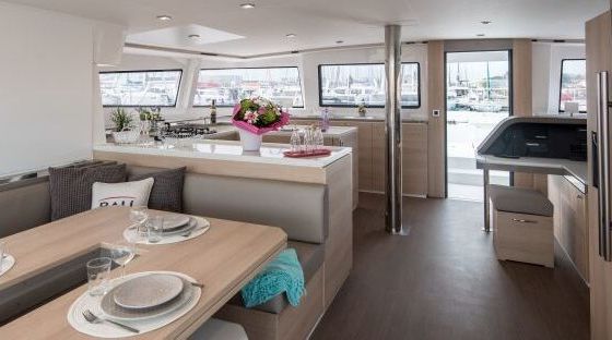 Catamaran Catana Group Bali 5.4 - 6 + 2 cab. 16m