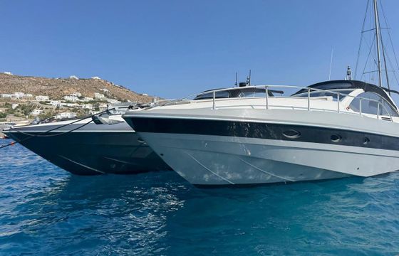 Motor yacht Pershing 38 Prershing 38,MYKONOS South coast,SANTORINI,PAROSea 840hp