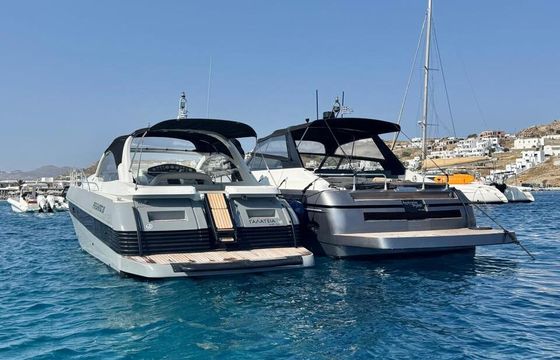 Motor yacht Pershing 38 Prershing 38,MYKONOS South coast,SANTORINI,PAROSea 840hp