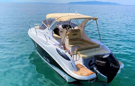 Motorboat Salpa Laver 23X 250hp