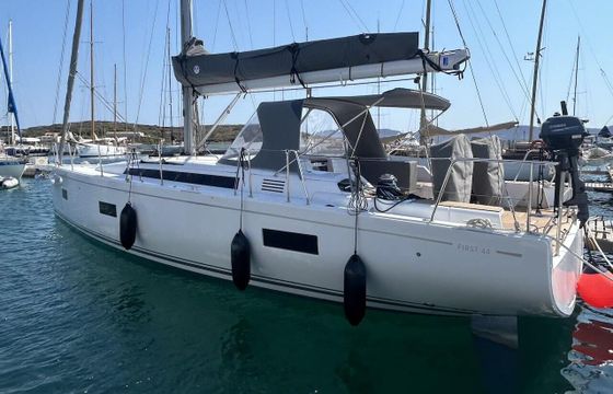 Sailboat First 44 14m