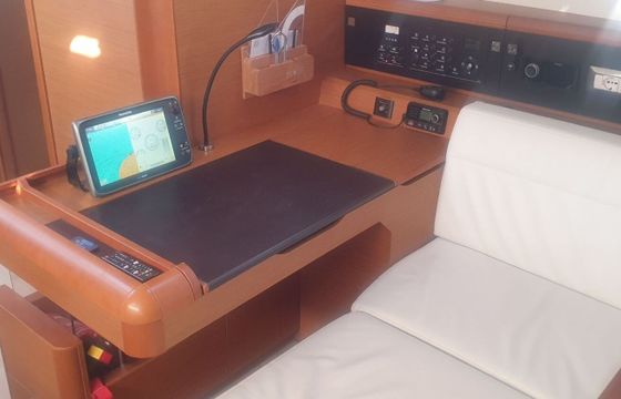Sailboat Jeanneau Sun Odyssey 519 15.75m
