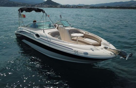 Motorboat Sea Ray 240 Sundeck 320hp