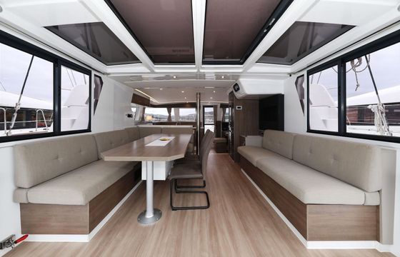 Catamaran Catana Group Bali 4.2 - 4 + 1 cab. 12m