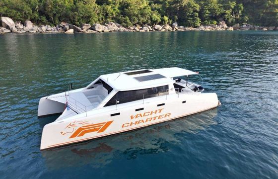 Motorboat Asia Catamarans Stealth 42 108hp