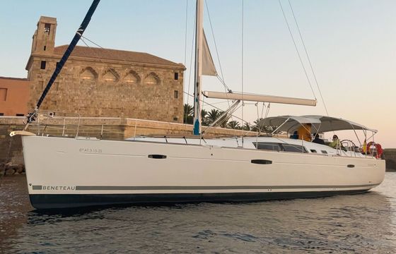 Sailboat Beneteau Oceanis 50 15.1m
