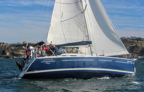 Sailboat BENETEAU OCEANIS 393 12m