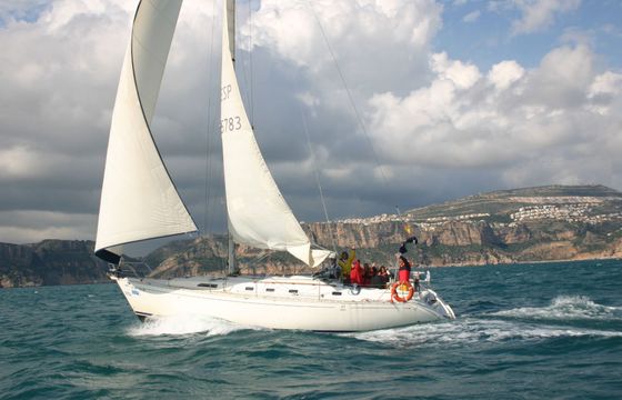 Sailboat Dufour Yachts 43 classic 13m