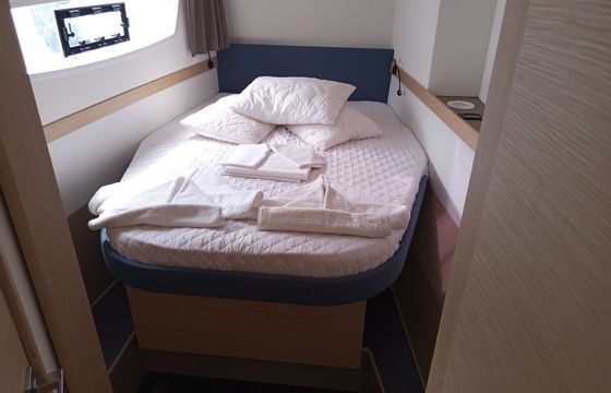 Catamaran Fountaine Pajot Astrea 42 12m