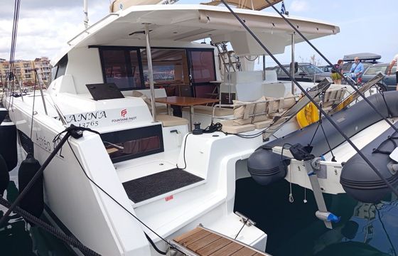 Catamaran Fountaine Pajot Astrea 42 12m