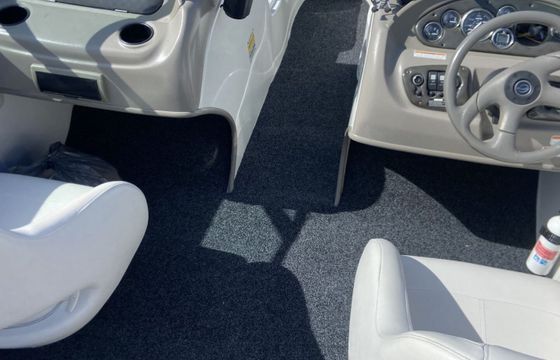 Motorboat Crownline 206 LS 260hp