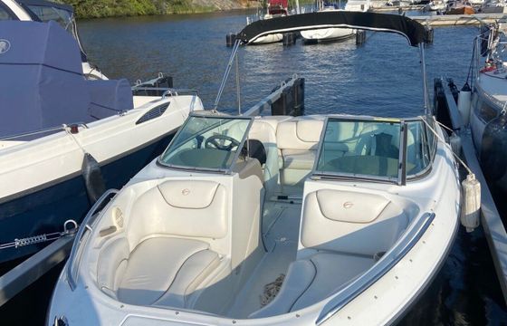 Motorboat Crownline 206 LS 260hp