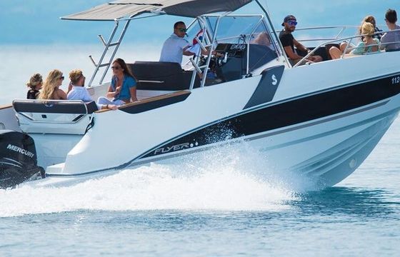 Motorboat Beneteau Flyer 8.8 400hp