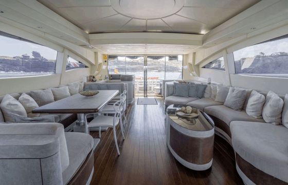 Motor yacht Mangusta 92 4000hp