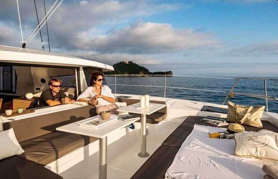 Catamaran Bali 4.1: Santorini Morning Magic: Catamaran 4.1 14m