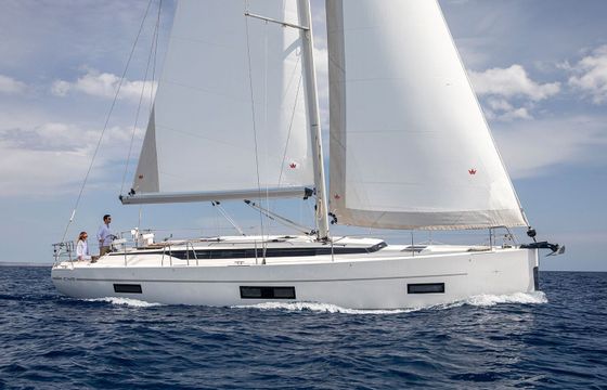 Sailboat Bavaria Bavaria C45 Style 13m