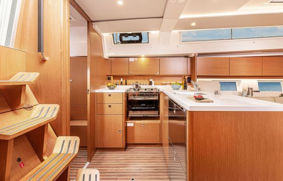 Sailboat Bavaria Bavaria C45 Style 13m