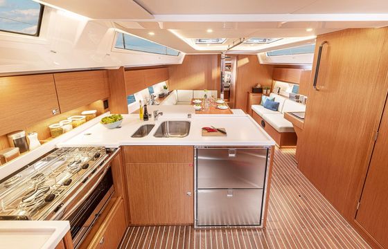 Sailboat Bavaria Bavaria C45 Style 13m