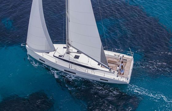 Sailboat Bavaria Bavaria C45 Style 13m